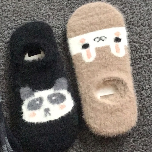 Bundle of 4 new socks - Picture 4 of 6